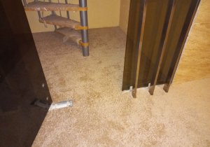 Укладка ковролина в частном доме  350м²